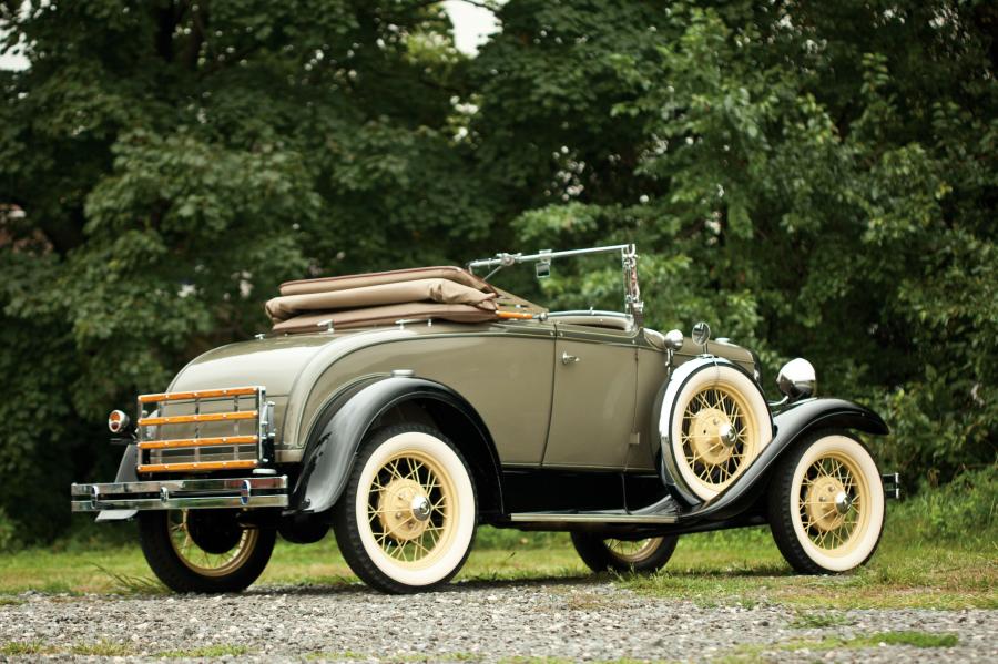  Ford Model A DeLuxe Roadster 1930 года  (фото 3 из 33)